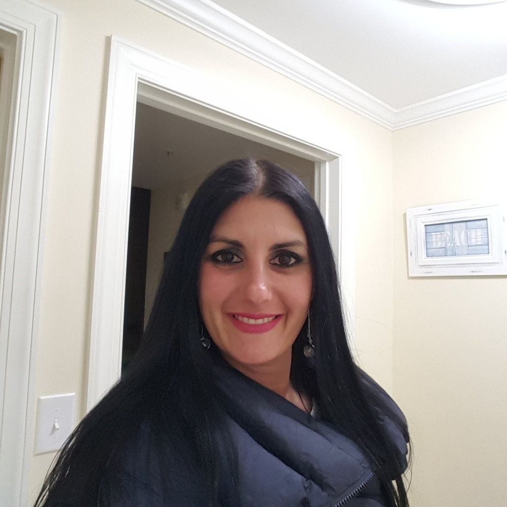 Meet your Posher, Desislava